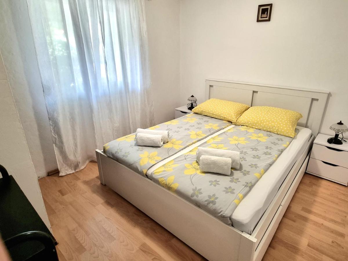 Apartment Deni Skrbčići Buitenkant foto