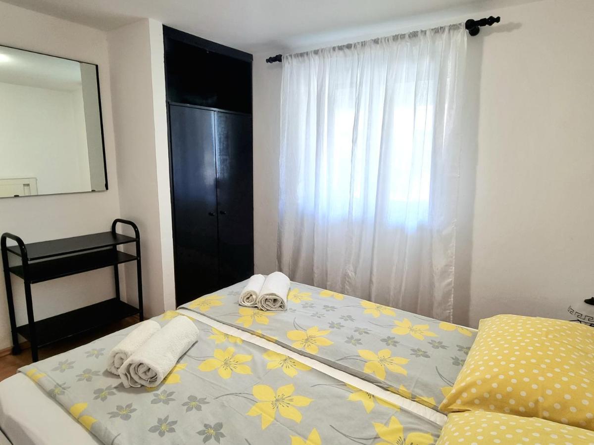 Apartment Deni Skrbčići Buitenkant foto