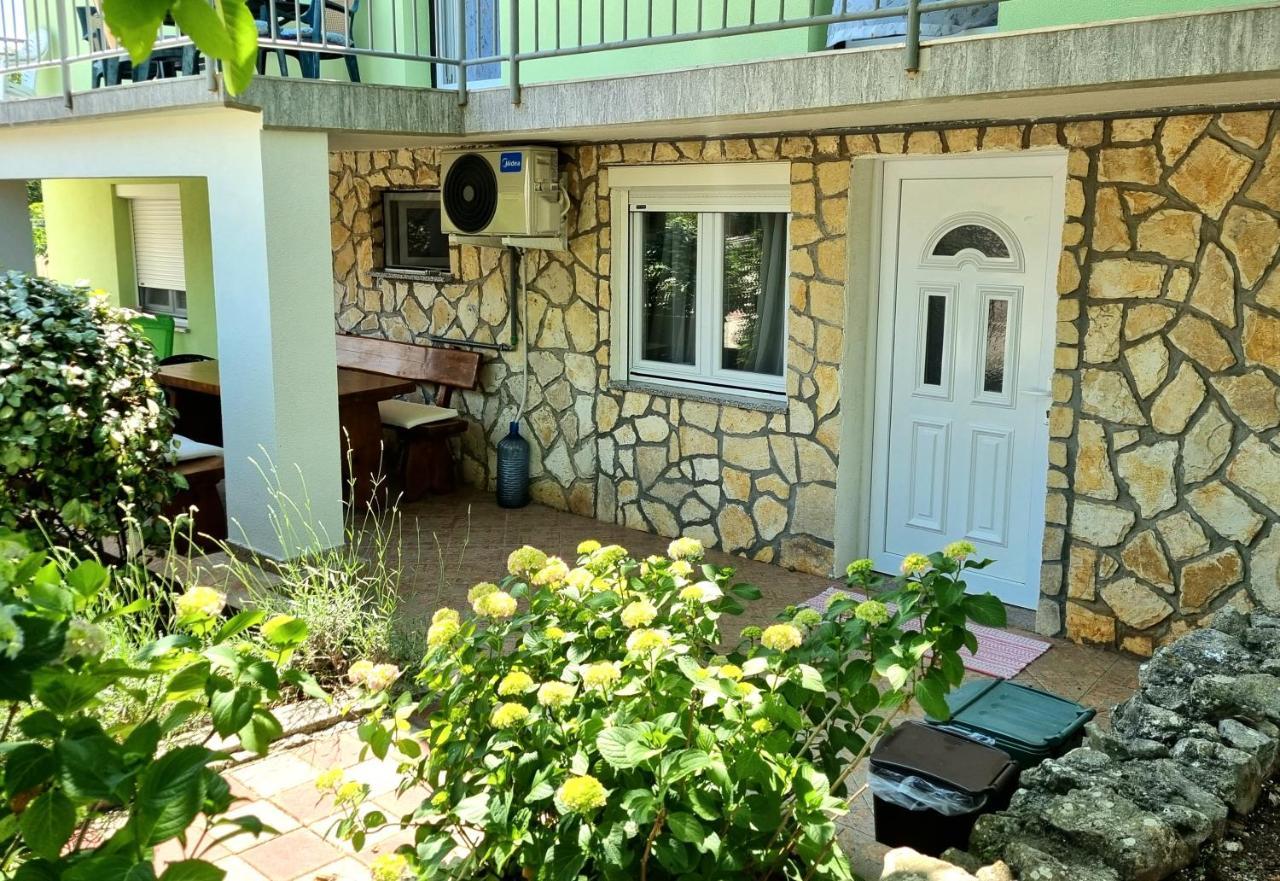 Apartment Deni Skrbčići Buitenkant foto